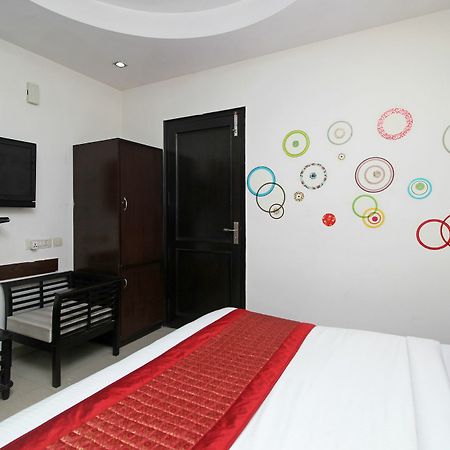 Oyo 9030 Hotel Delhi Airport Plaza New Delhi Bagian luar foto